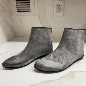 Woman’s Ankle Boots